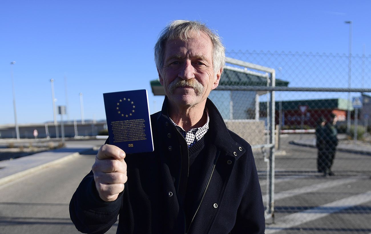 Зображення новини: Блакитна карта ЕС: чому вона така бажана для українців за кордоном і які дає можливості