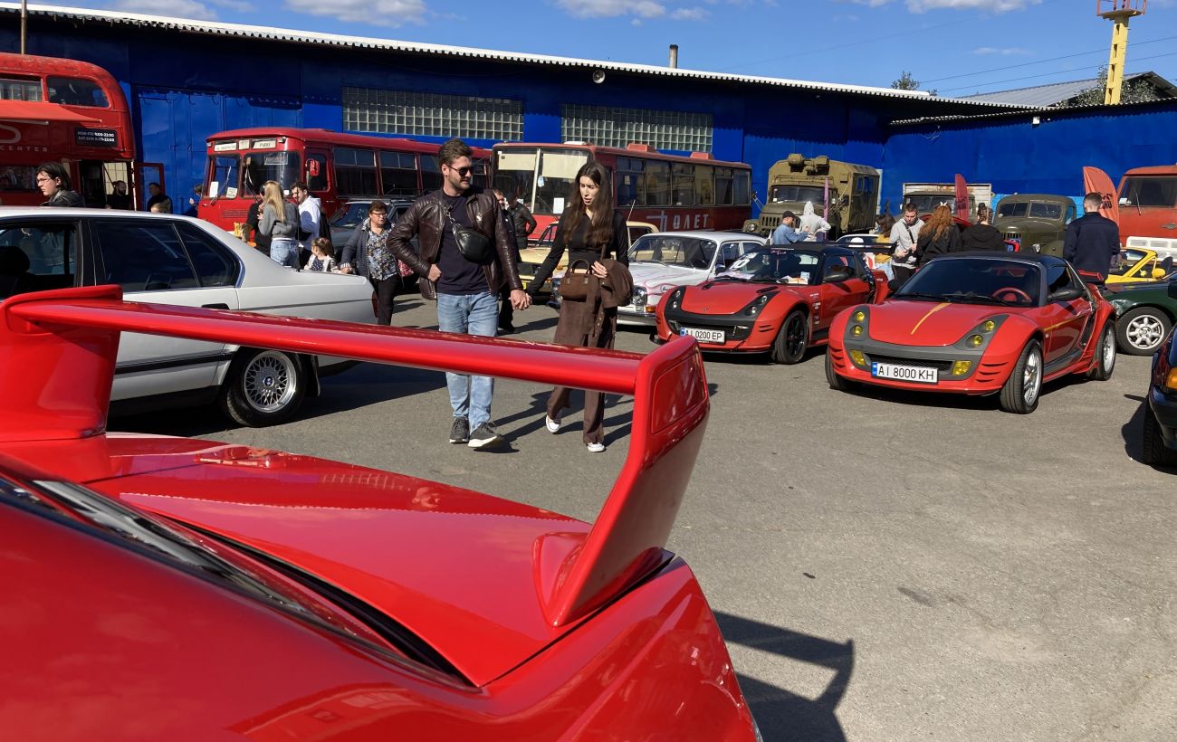 Зображення новини: Унікальні Porsche та стильні "американці": фестиваль OldCarLand пройде у Києві