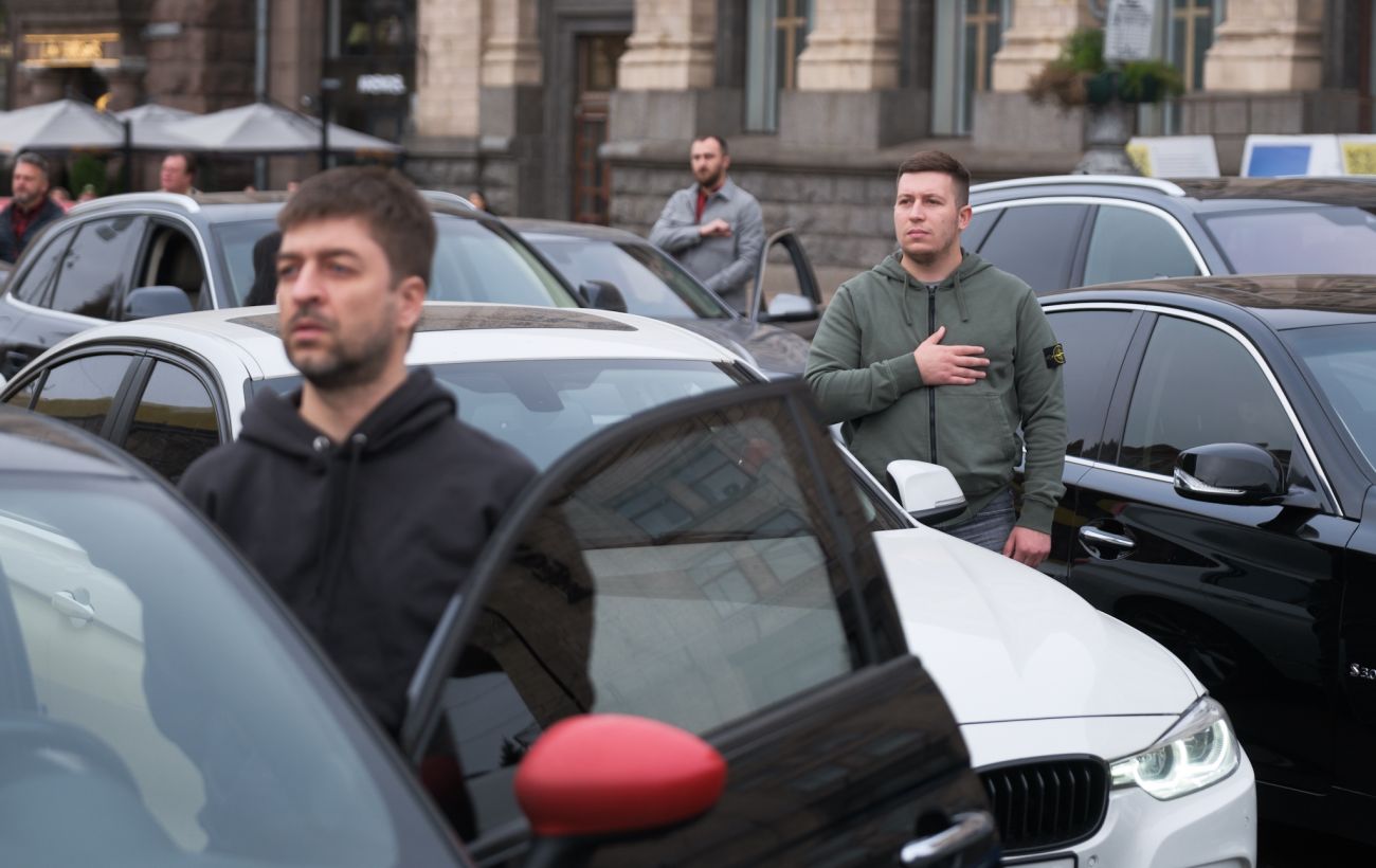 Зображення новини: Чутиме все місто: у Києві хвилину мовчання оголошуватимуть через вуличні гучномовці