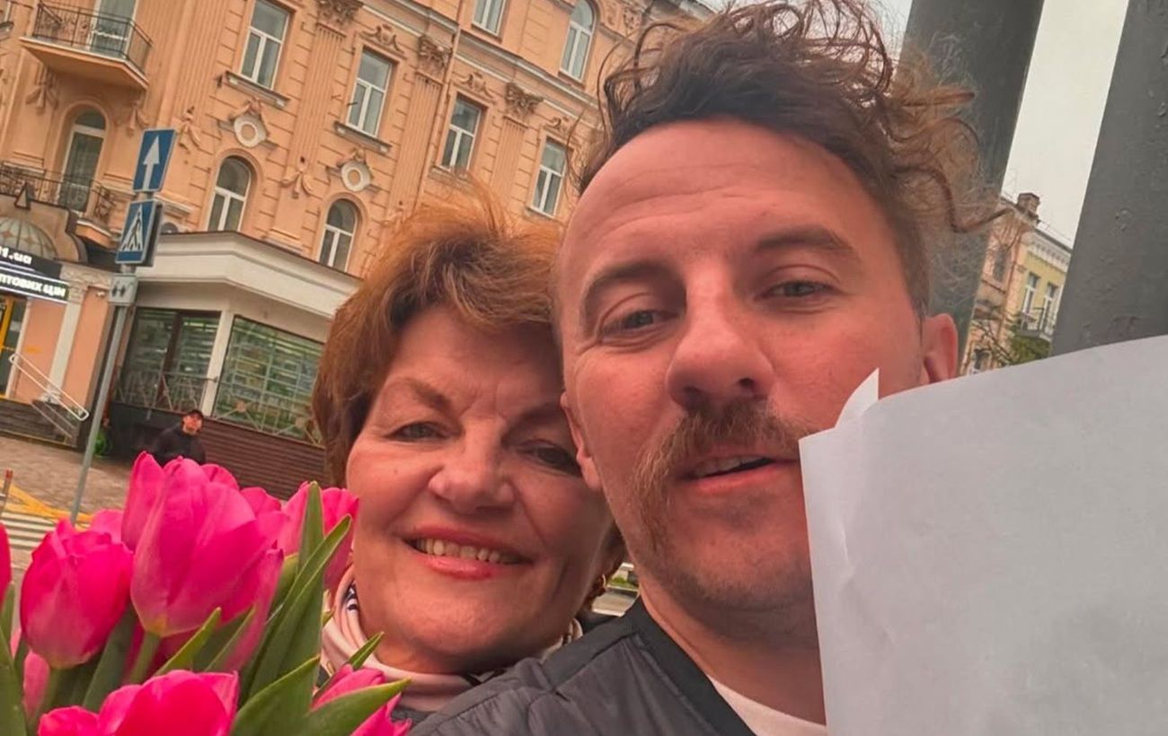 Зображення новини: "Найкраща". Євген Клопотенко зворушив рідкісними фото з мамою