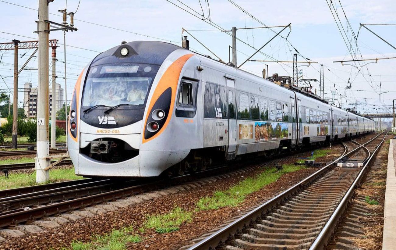 Зображення новини: "Укрзалізниця" вводить динамічні ціни на квитки: що зміниться з 25 квітня
