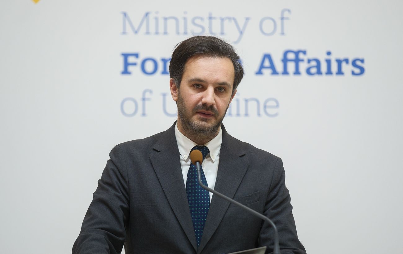 Зображення новини: Україна та ЄС готують санкційний удар по "тіньовому зерновому флоту" Росії