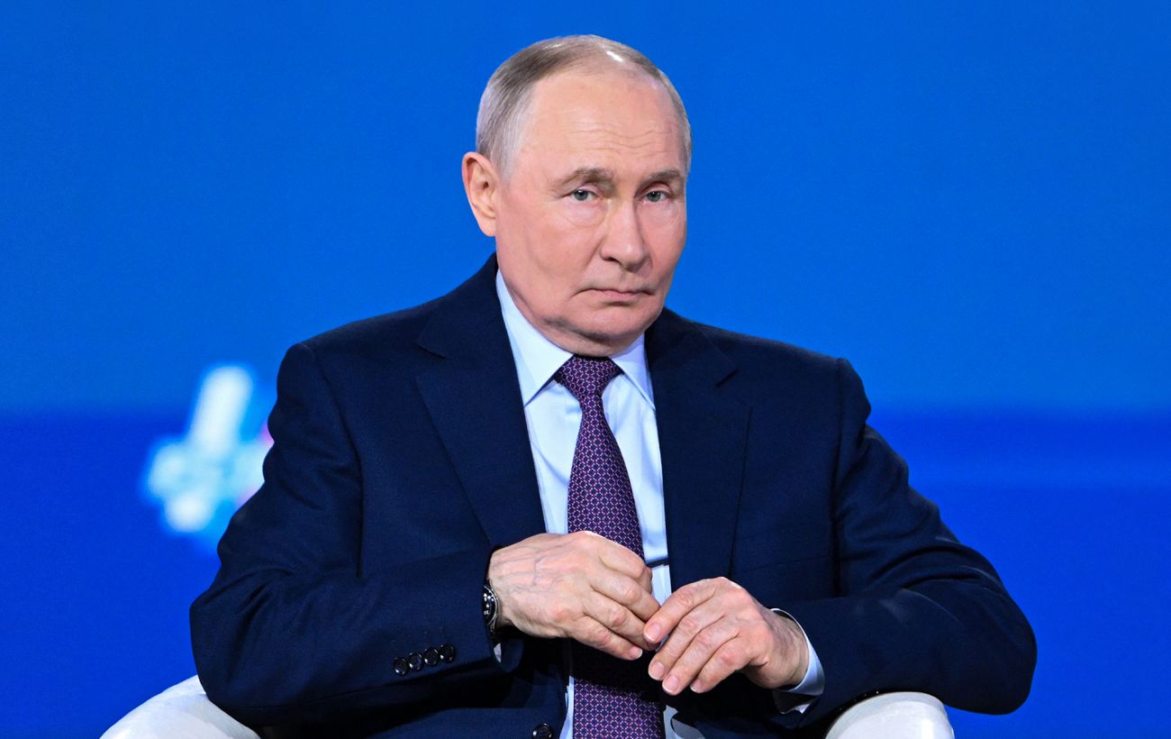 Зображення новини: Путін має конкретний дедлайн, до якого не сяде за стіл переговорів, - FT
