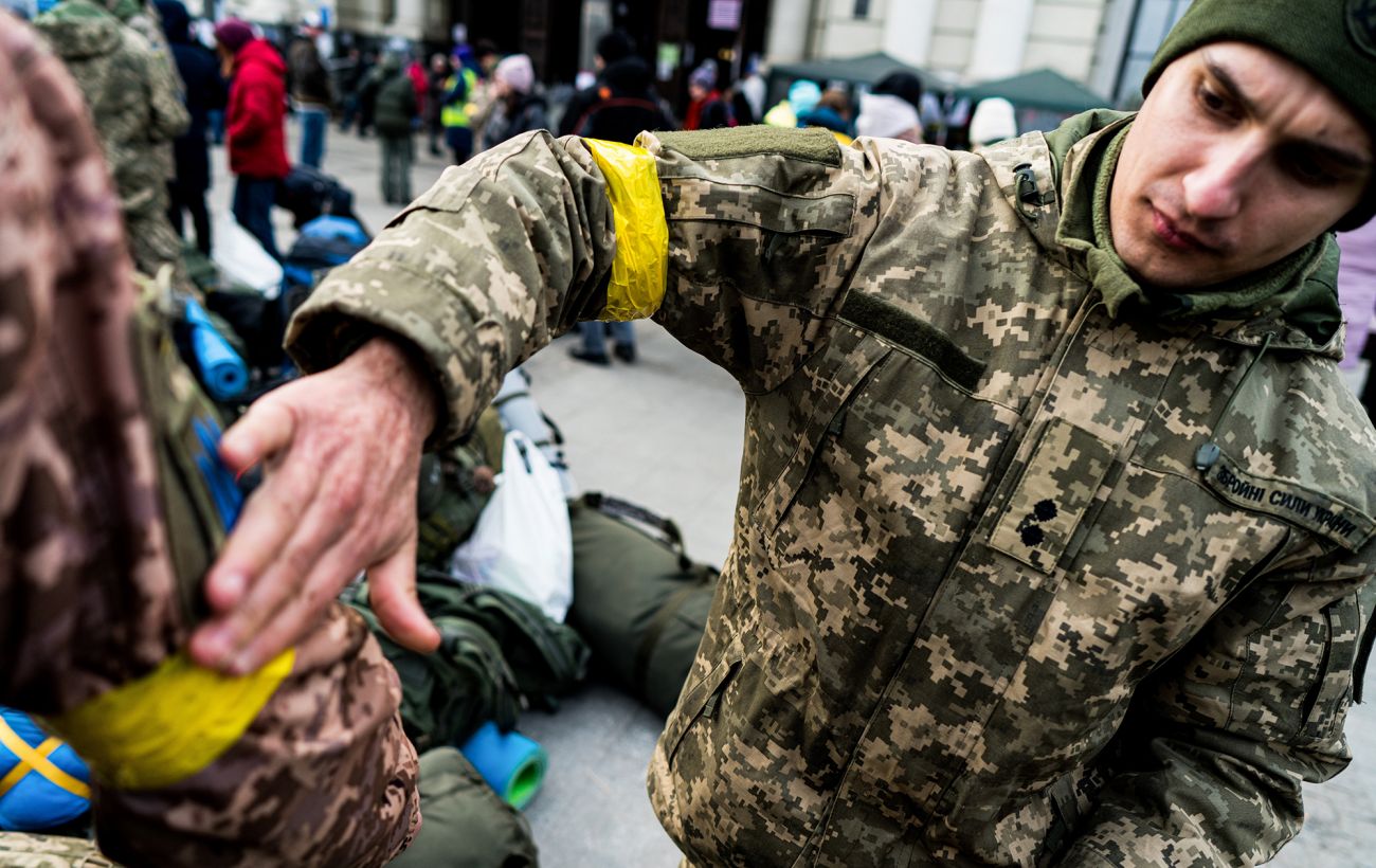 Зображення новини: Мобілізація чи контракт. У ТЦК назвали головні відмінності та переваги