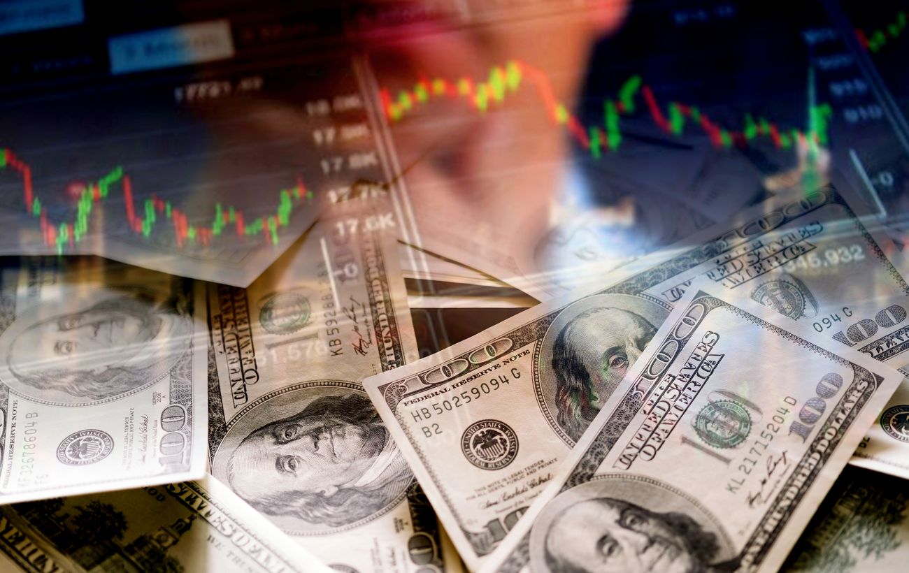 Зображення новини: Долар по 50 грн і інфляція понад 13%: банкір пояснив, коли гривневі депозити втратять вигоду