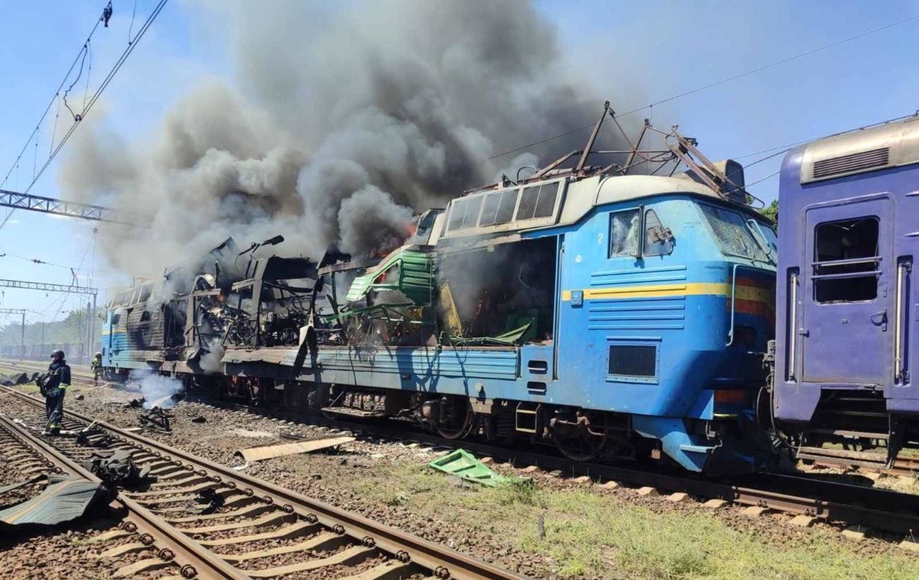 Зображення новини: Дрони РФ вдарили по пасажирському поїзду на Запоріжжі (фото)