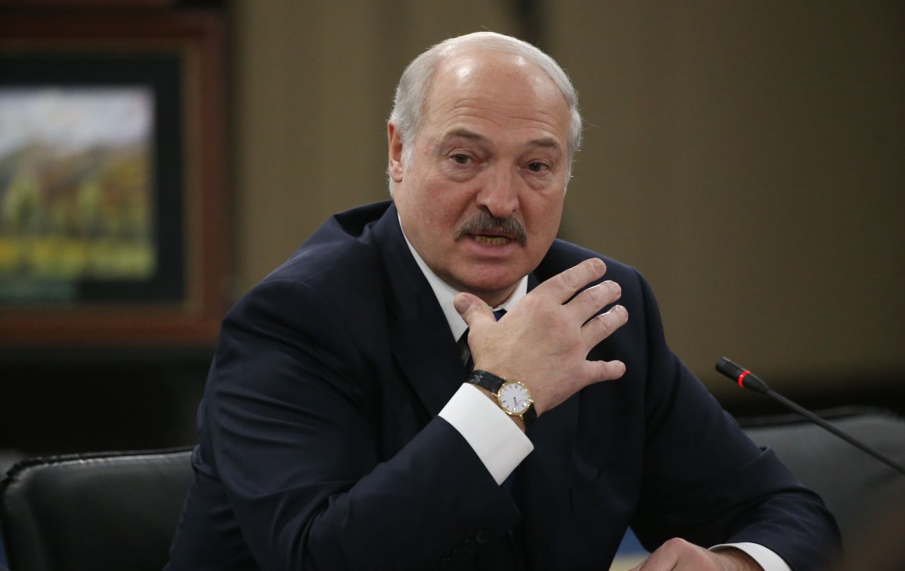 Зображення новини: Лукашенко обіцяє "неробам" військову службу на кордоні з Україною