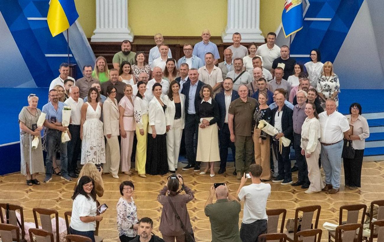 Зображення новини: Повернули до життя майже 2 млн пацієнтів: Кличко привітав медиків Києва зі святом