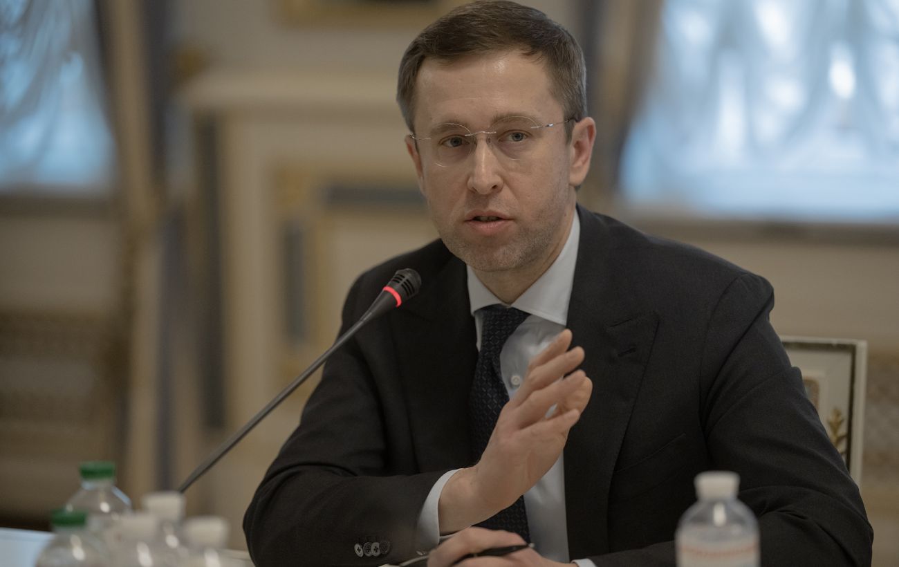 Зображення новини: Нові правила для Кабміну: Корецький доручив міністрам особисто працювати з Радою