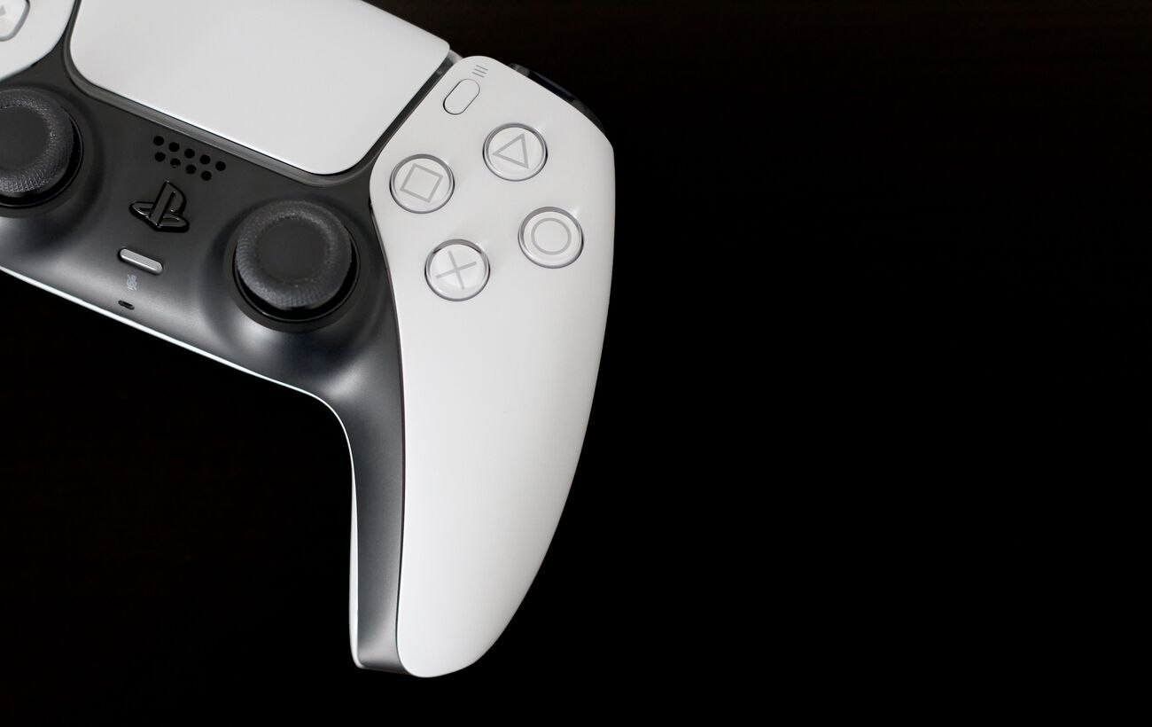 Зображення новини: Звичні геймпади PlayStation можуть зникнути: чому геймери обурені